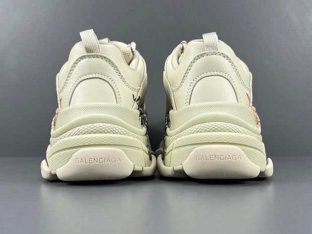 BALENCIAGA TRIPLE S SNEAKER