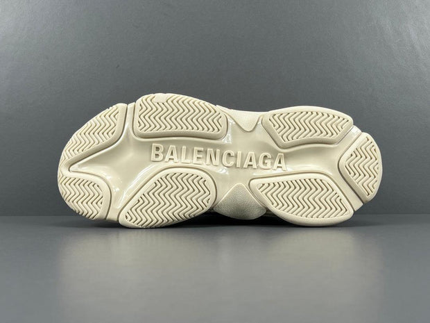 BALENCIAGA TRIPLE S SNEAKER