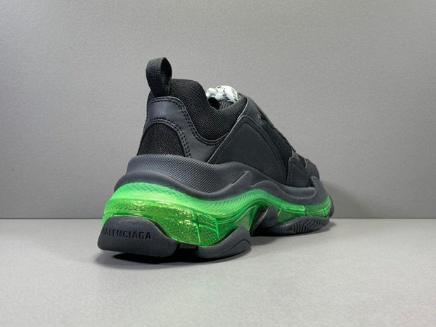 BALENCIAGA TRIPLE S SNEAKER