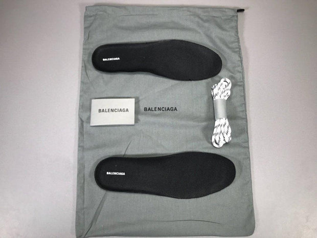 BALENCIAGA TRIPLE S SNEAKER