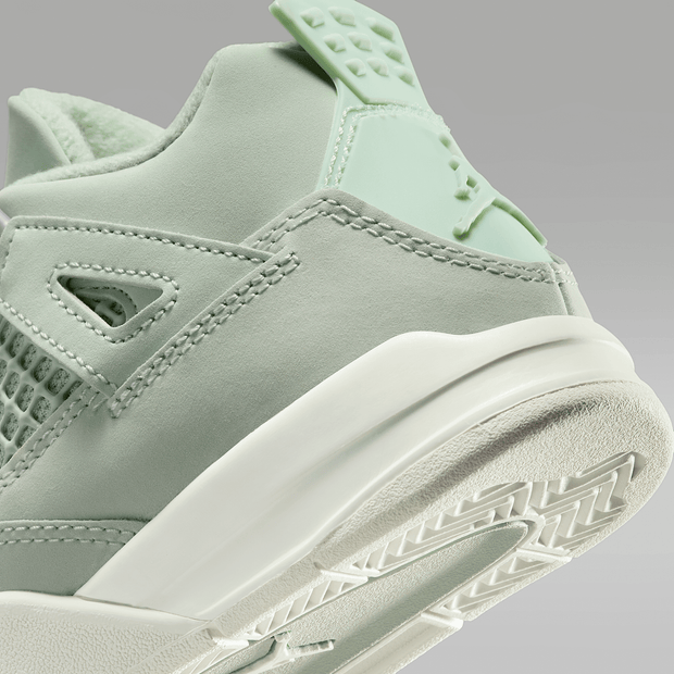 Jordan 4 Retro "Abundance"
