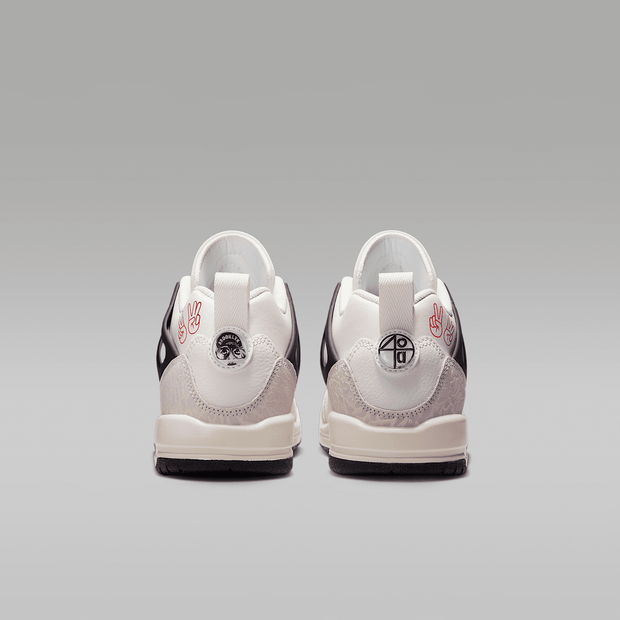 Jordan Spizike Low