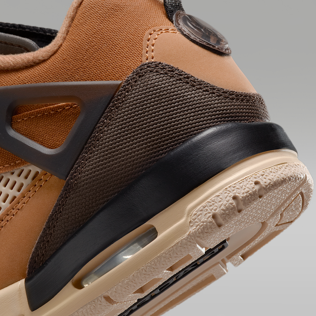 Jordan Spizike Low