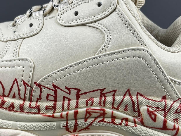 BALENCIAGA TRIPLE S SNEAKER