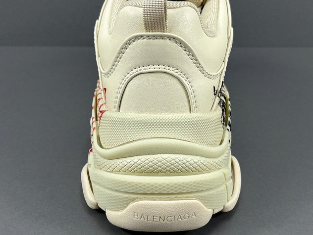 BALENCIAGA TRIPLE S SNEAKER