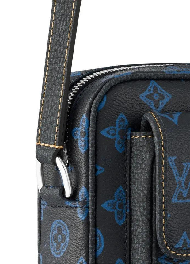 Louis Vuitton women NWT wearable christopher Shoulder Crossbody
